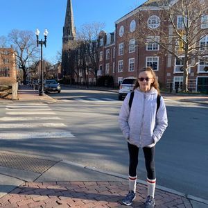 Meet your Posher, Laurence